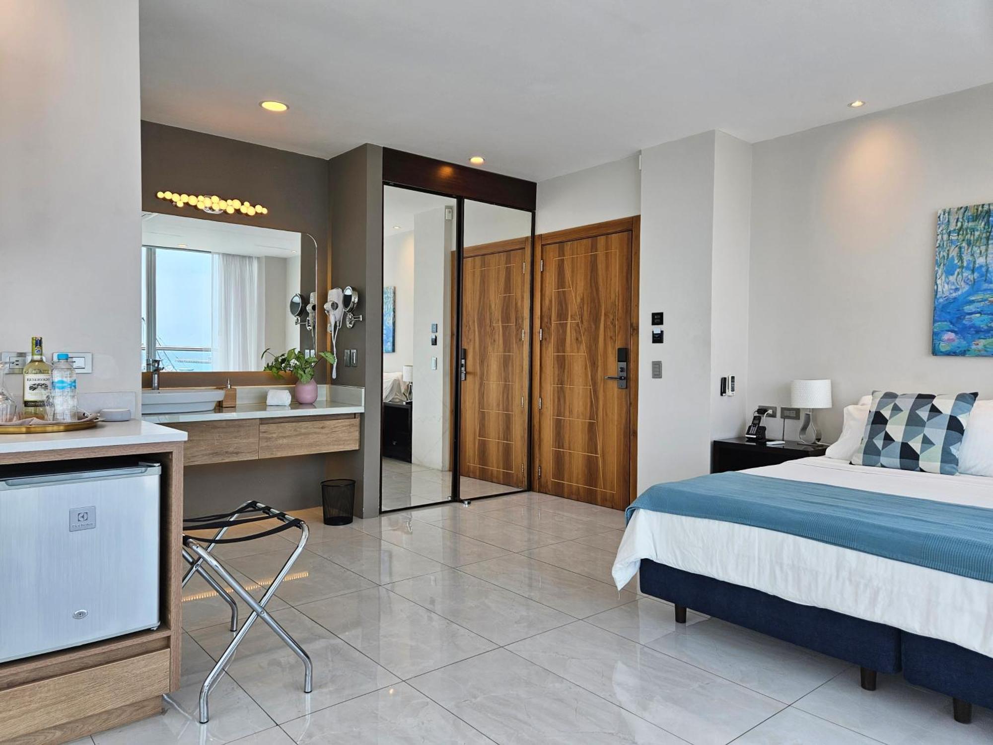 Hotel Perla Spondylus Manta Buitenkant foto