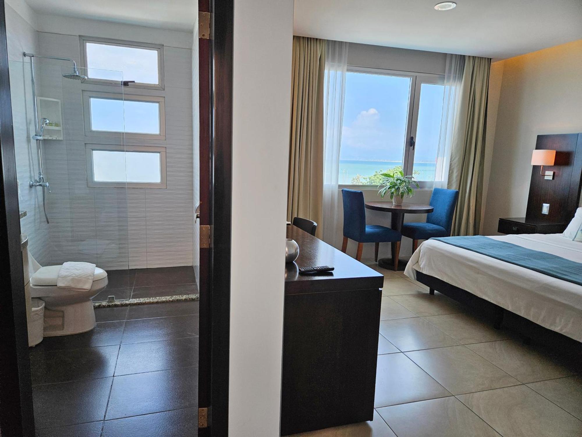 Hotel Perla Spondylus Manta Buitenkant foto